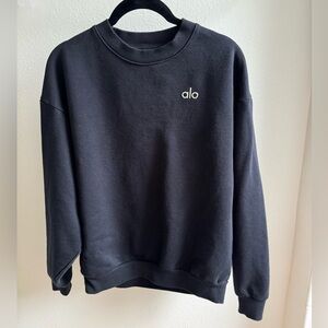 ALO Yoga Accolade Crew Neck Pullover